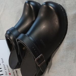 Sanita. San-Flex Open PU Leather.